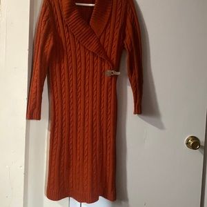 Boutique cable knit sweater. Xl for a junior worn once.